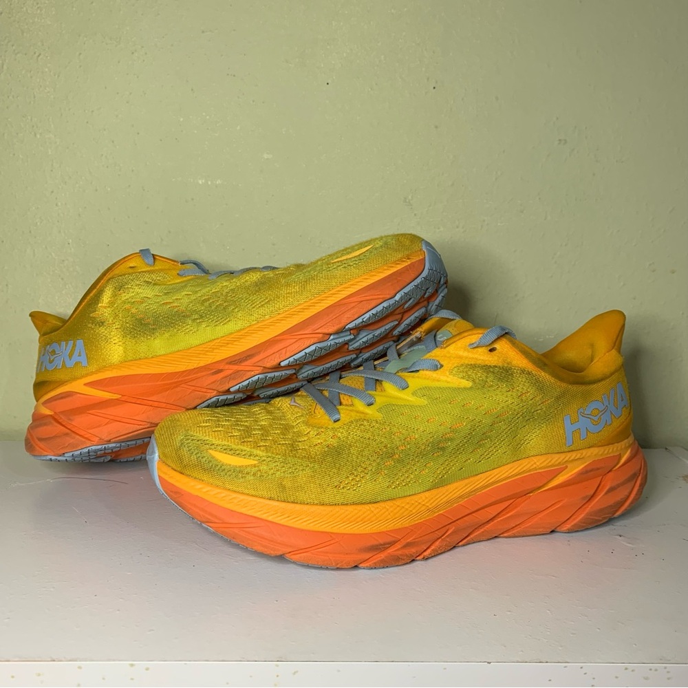Hoka Clifton 8